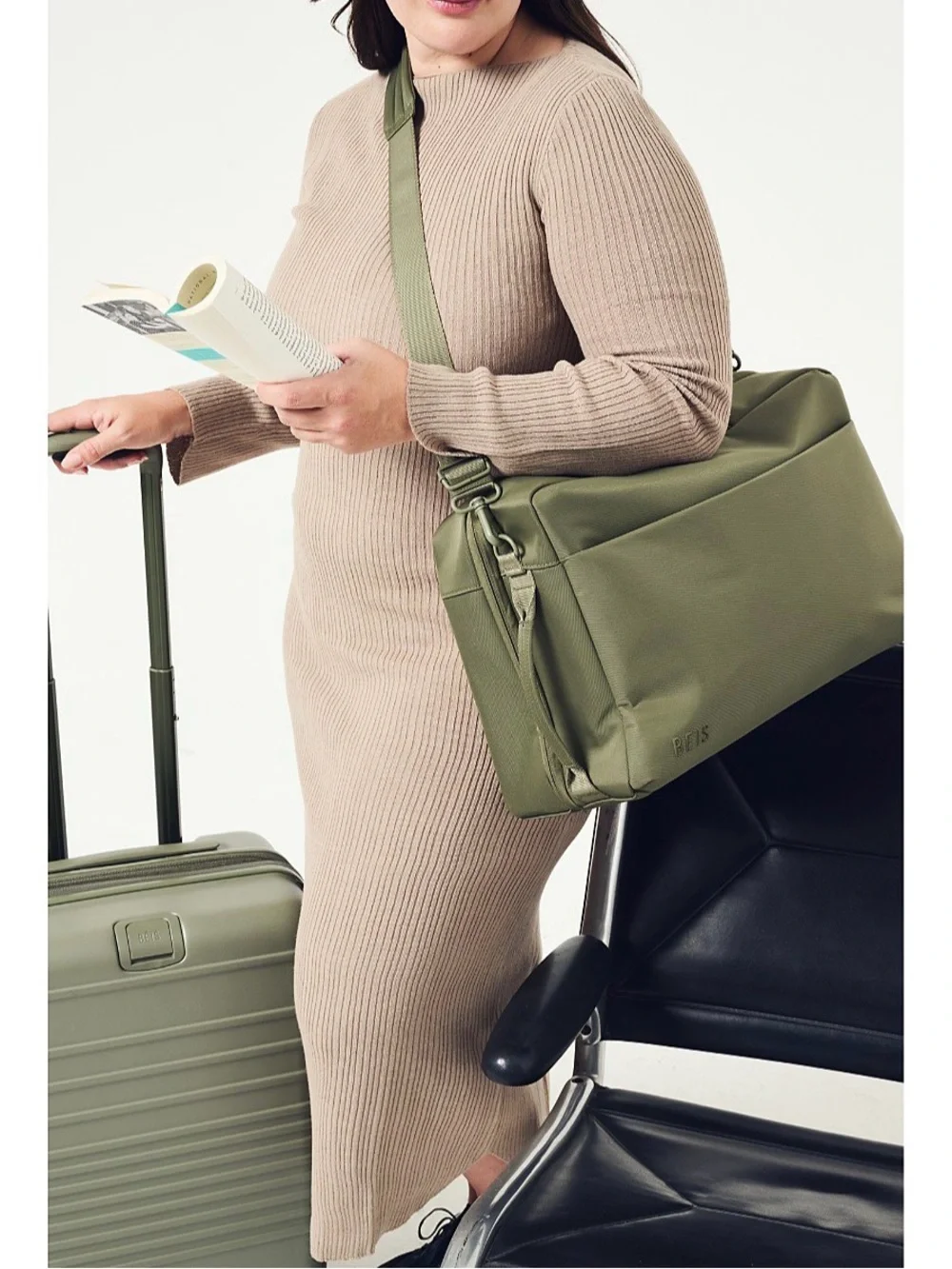 BEIS Olive Green Laptop Bag with Adjustable Shoulder Strap